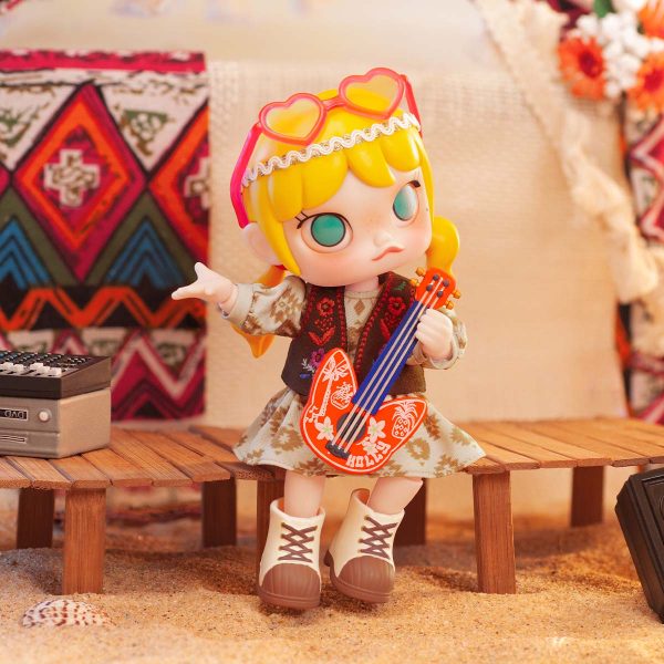 MOLLY Beach Music Festival Action Figure - Image 3